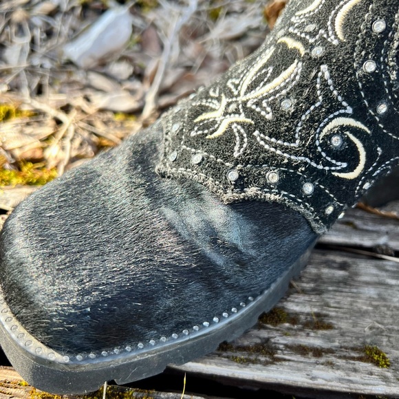 ✨Sold✨Justin Pull-On Fashion Boots w/Hair-on Hide and Rhinestones - Picture 5 of 9